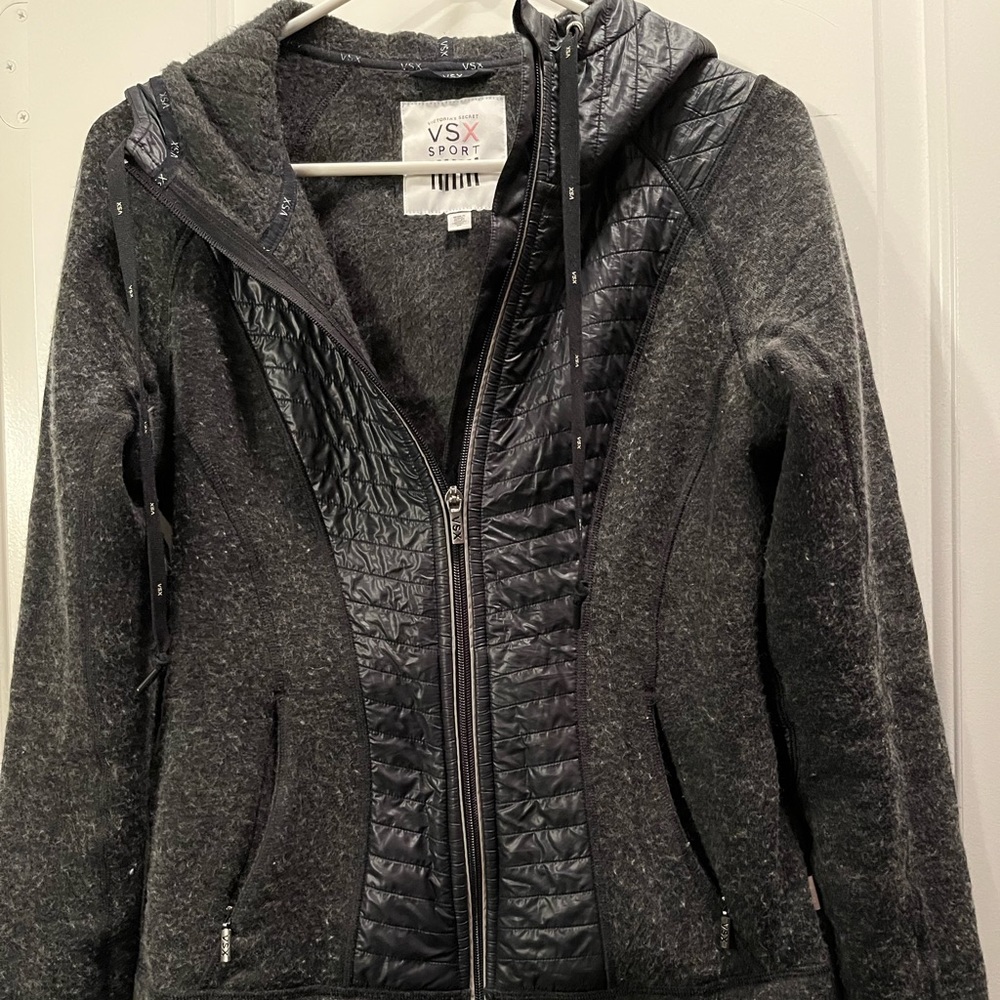 Victoria secret thermal sport jacket size extra small